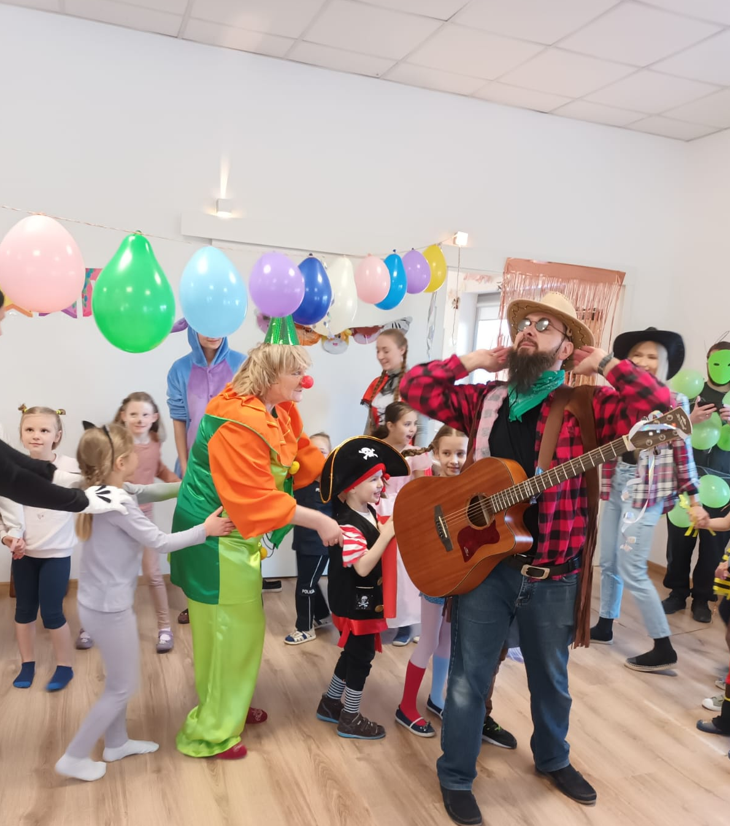 Bajkowy bal karnawałowy